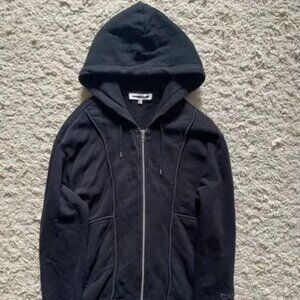Sweaters zip up